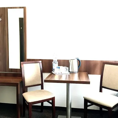 Pod Jeleniem 3* Sobótka