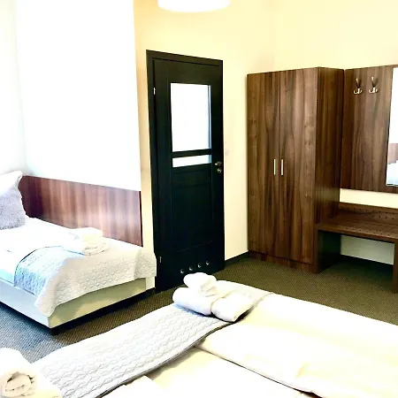 Hotel Pod Jeleniem 3*