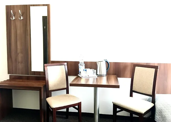 Pod Jeleniem 3* Sobótka